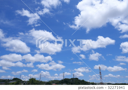 Midsummer day sky 32271941