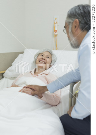 Visiting nursing care 32272226