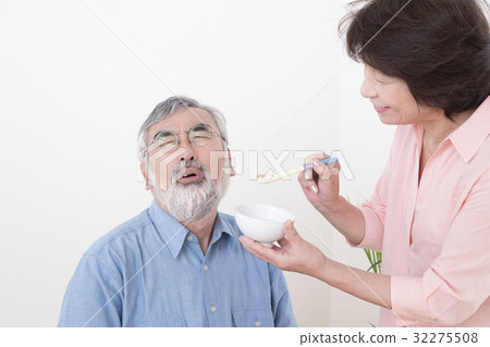 Caring image refused nursing care refusal meal assistance old age long-term care 32275508