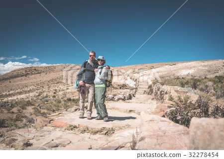 Couple of tourist on the Island of the Sun 32278454