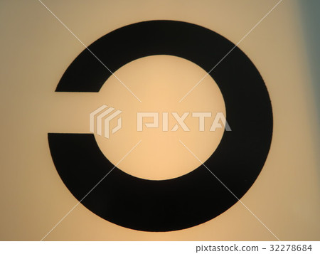 Vision test  32278684