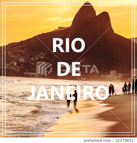 Rio de janeiro. Ipanema beach. Rio de janeiro. Ipanema beach. 32279652