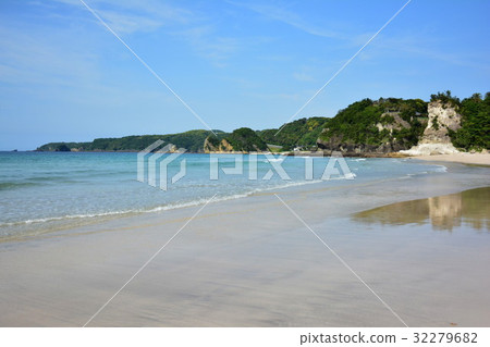 Izu Peninsula Many Tohama Beach (Shizuoka Prefecture Minamiizu) Izu Peninsula Many Tohama Beach (Shizuoka Prefecture Minamiizu) 32279682