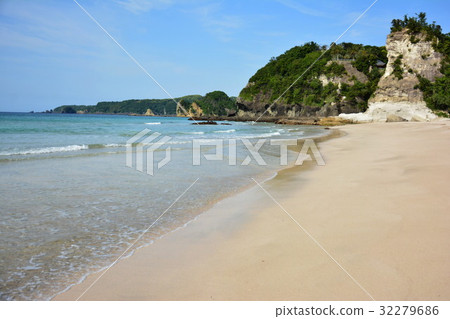 Izu Peninsula Many Tohama Beach (Shizuoka Prefecture Minamiizu) Izu Peninsula Many Tohama Beach (Shizuoka Prefecture Minamiizu) 32279686