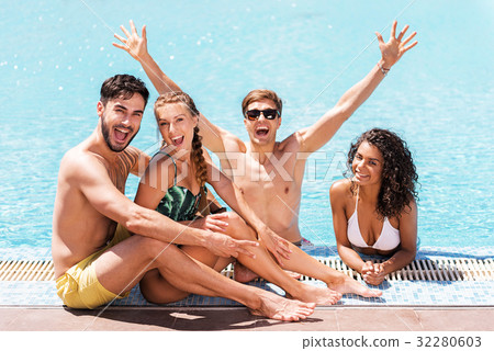 Happy youthful boys and girls having holiday on Happy youthful boys and girls having holiday on 32280603