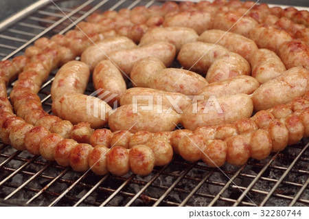 Grilled sausages at the market Grilled sausages at the market 32280744