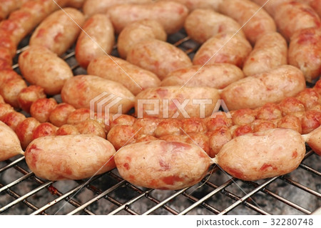 Grilled sausages at the market Grilled sausages at the market 32280748