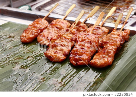 Thai styled pork babeque Thai styled pork babeque 32280834