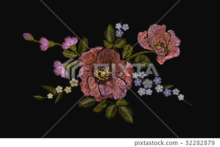 Embroidery colorful floral pattern with poppy Embroidery colorful floral pattern with poppy 32282879