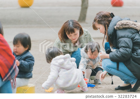 parenthood, parent and child, mom friends 32283724