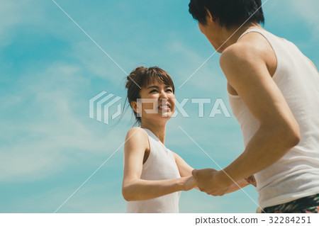 heterosexual couple, person, female 32284251