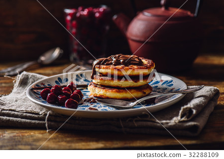 Breakfast with Quark Pancakes. 32288109