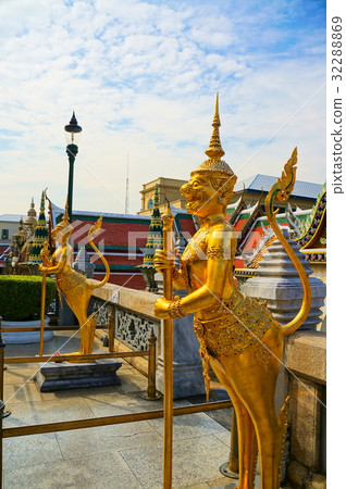 Wat Phra Kaew Wat Phra Kaew 32288869