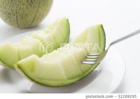 Blue meat melon 32289295