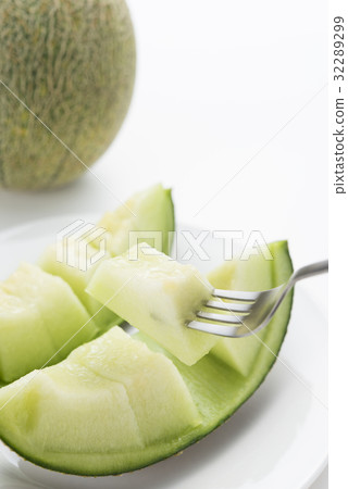 Blue meat melon 32289299