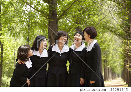 女孩，校友 32291345