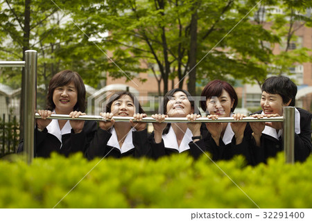 女孩，校友 32291400