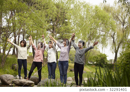 女孩，校友 32291401