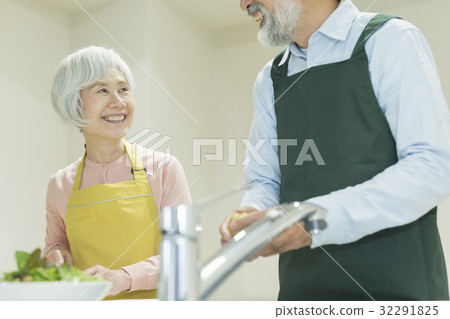 Visiting nursing care Visiting nursing care 32291825