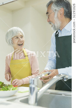 Visiting nursing care Visiting nursing care 32291826