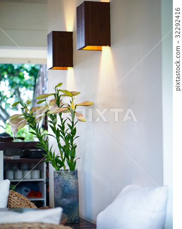 Restaurant interior 32292416