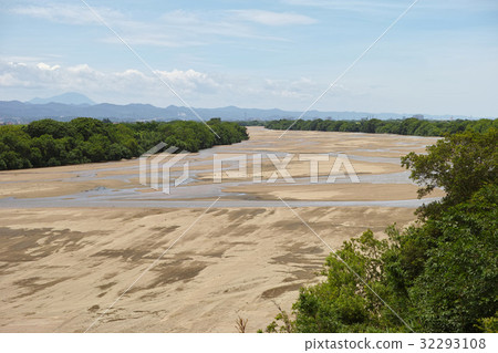 夏天的Higawa河 32293108