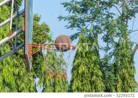 Basketball hoop in park 32293172