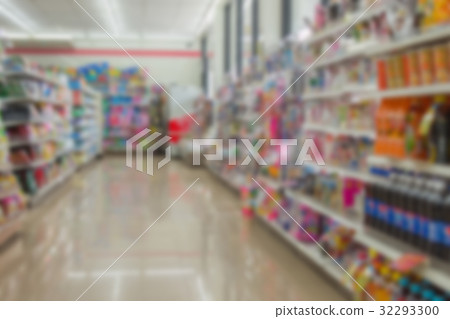 Many types of goods in convenience store 32293300