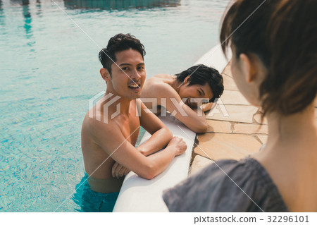 pool, pools, poolside 32296101