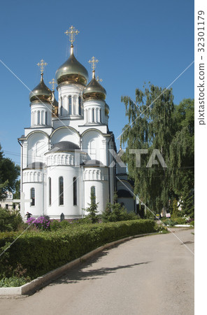 The Cathedral Of St. Nicholas 32301179