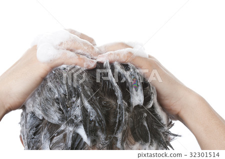 男人洗頭髮 32301514