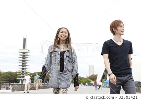 一對夫婦 32303421