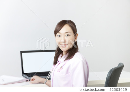 nurse nurse 32303429