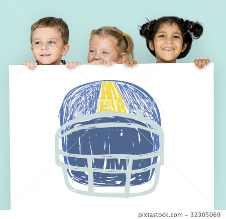 Children with a drawing of American football helmet 32305069