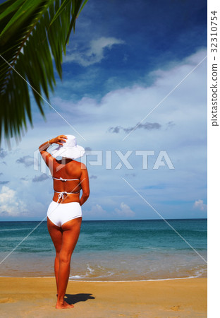 woman and sea woman and sea 32310754