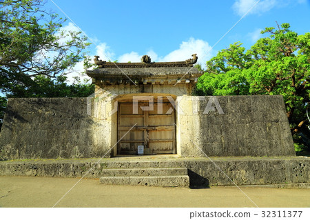 Shuri Castle Sonnyabe Take Otake Shiomon 32311377