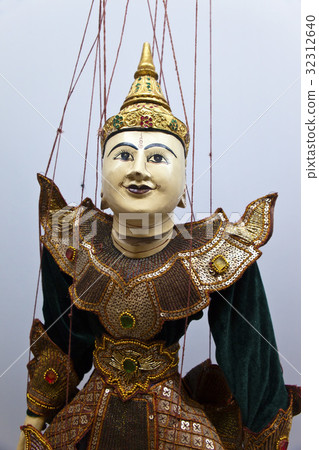 Dolls, India Dolls, India 32312640