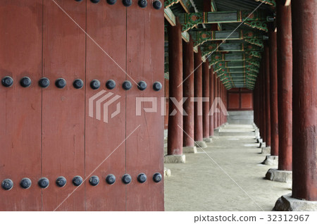 Changgyeonggung, Jongno-gu, Seoul 32312967