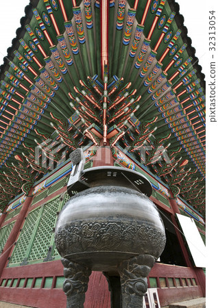 Incense, Geonjeonjeon (National Treasure No.223), Gyeongbokgung, Jongno-gu, Seoul Incense, Geonjeonjeon (National Treasure No.223), Gyeongbokgung, Jongno-gu, Seoul 32313054