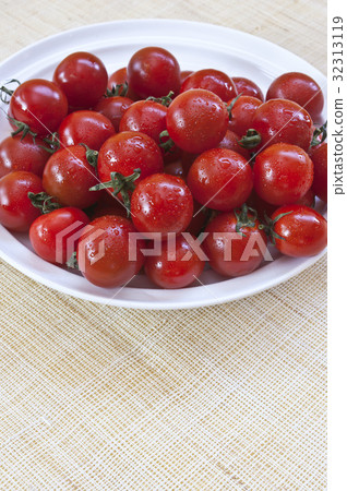Cherry tomato Cherry tomato 32313119