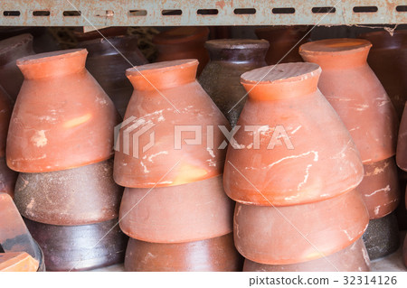 Clay mortar placed on the market 32314126