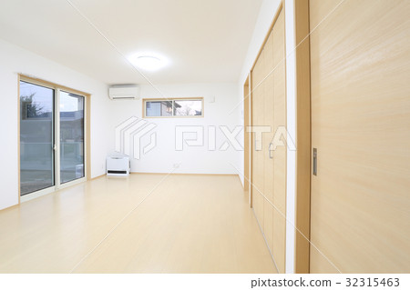 Newly built living room dining kitchen Newly built living room dining kitchen 32315463