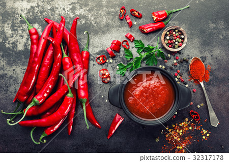 Chili sauce Chili sauce 32317178
