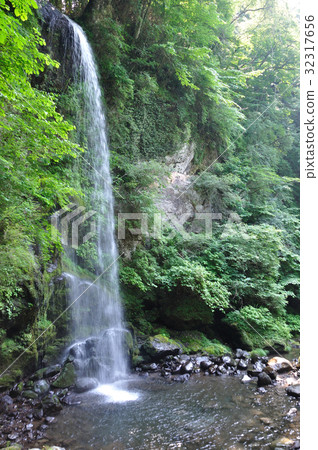 Sunset waterfall 32317656