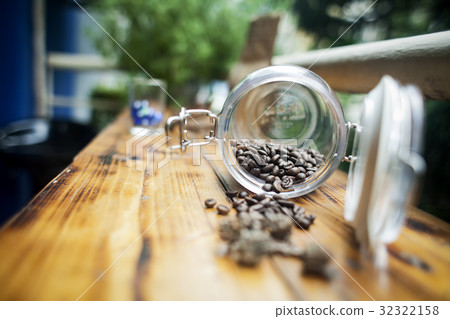 Coffee concept for design and advertisement Coffee concept for design and advertisement 32322158