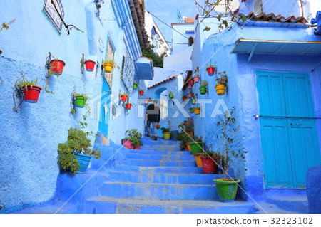 Blue city Chefchaouen 32323102