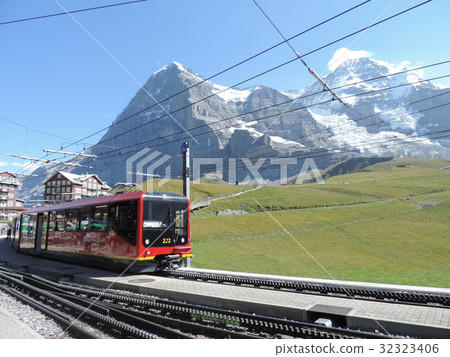 少女峰鐵路 32323406