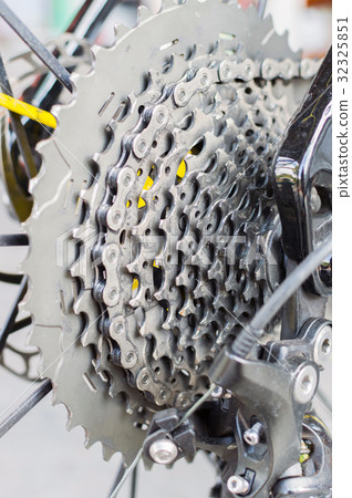 Bike chain and rear cassette Bike chain and rear cassette 32325851