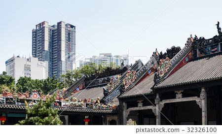 roofs of Guangdong Folk Art Museum 32326100
