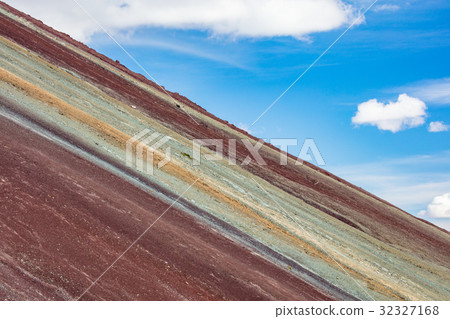 從彩虹山（Vinikunka）的頂部 32327168